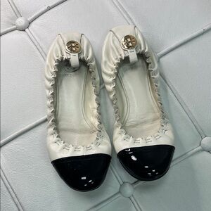 Tory Burch Women's Cream and Black Cap Toe Flats